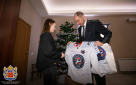Губернатор Денис Паслер исполнил новогоднее желание юной орчанки